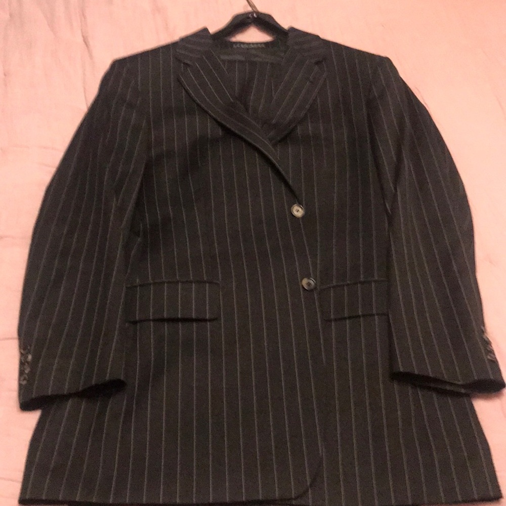 Hugo Boss - Picture 5 of 8